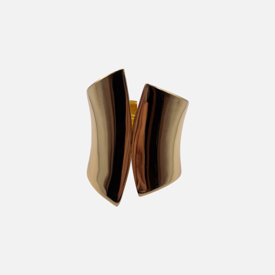 OBSIDIAN WAVE CUFF