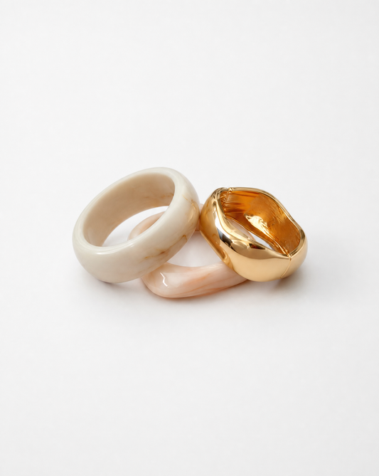 THE GILDED CREAM BANGLE SET