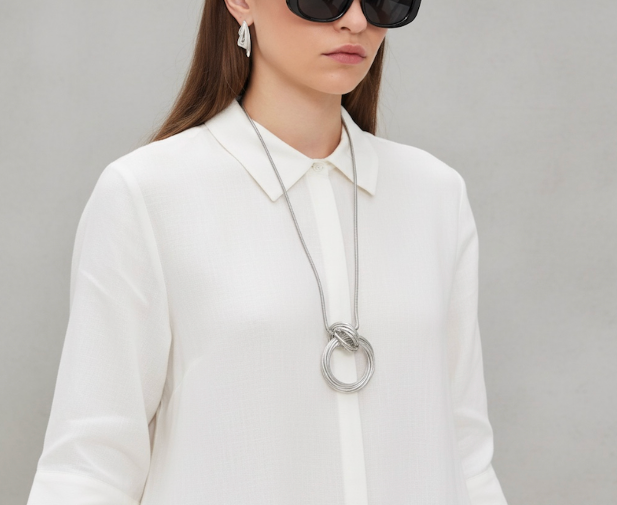 GILDED KNOT NECKLACE